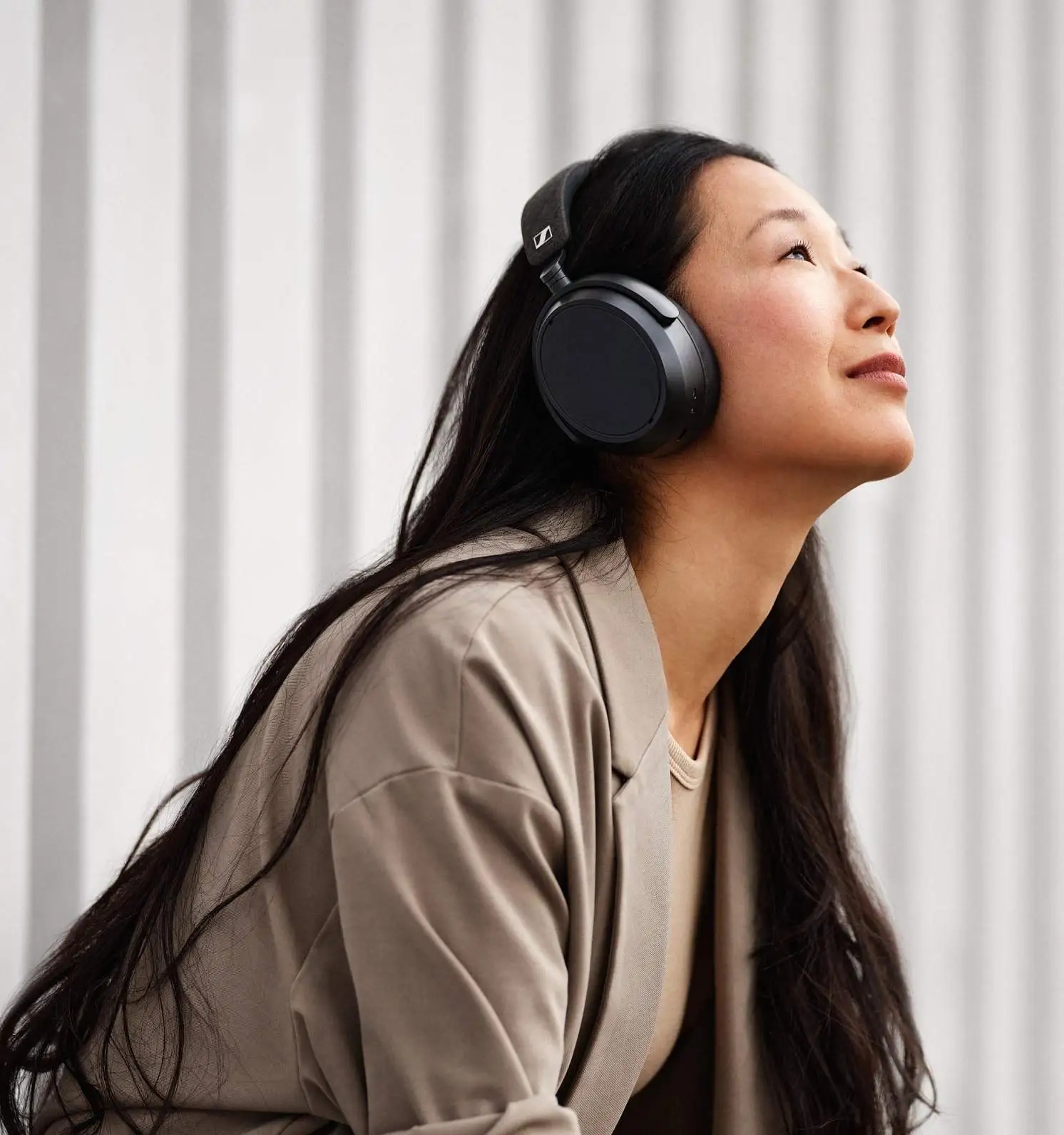 Casti SENNHEISER Momentum 4 Wireless, Bluetooth, Over-Ear